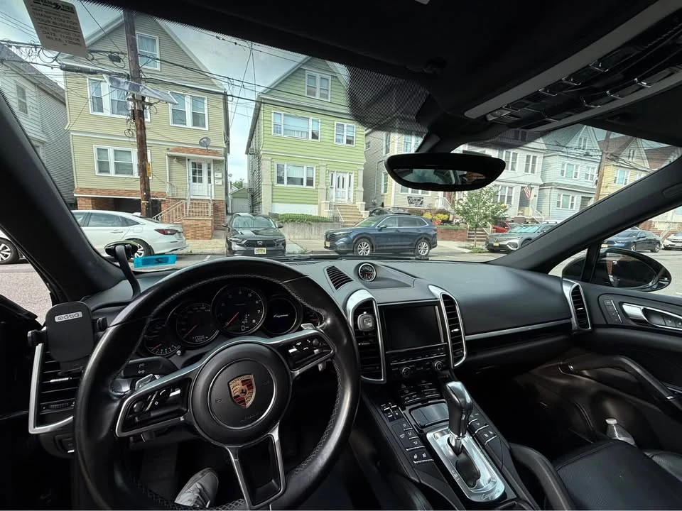 2016 Porsche 958 Cayenne - Image 10 of 13