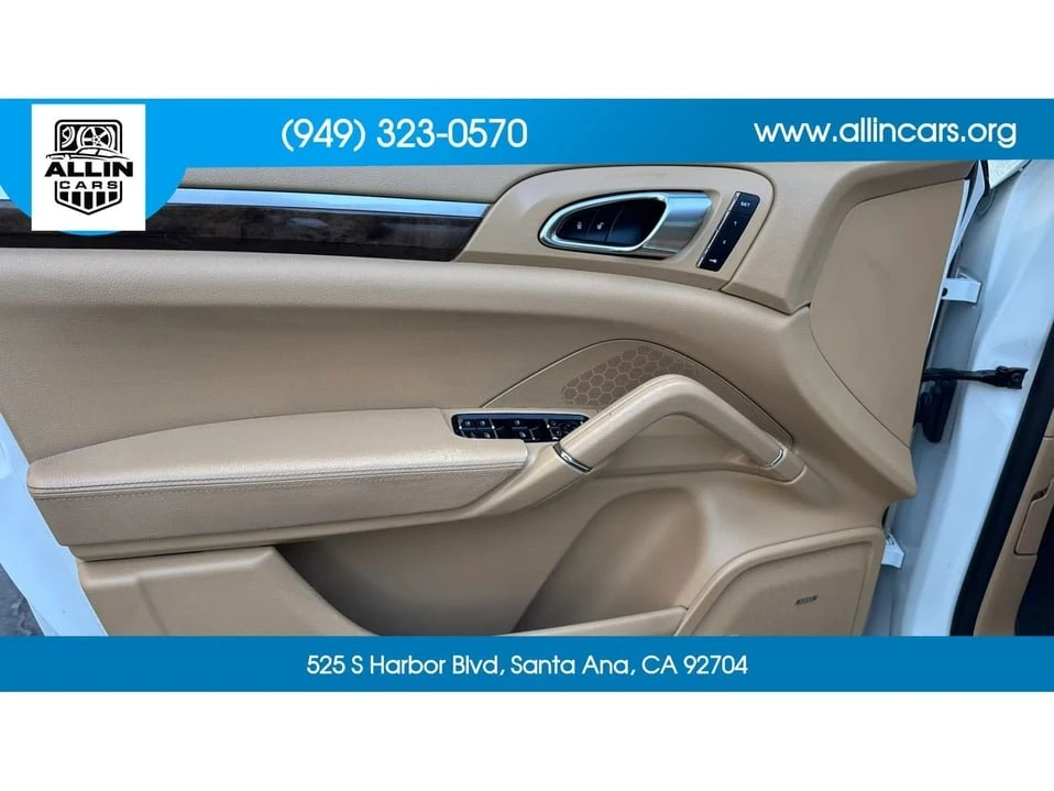 2016 Porsche 958 Cayenne - Image 8 of 17