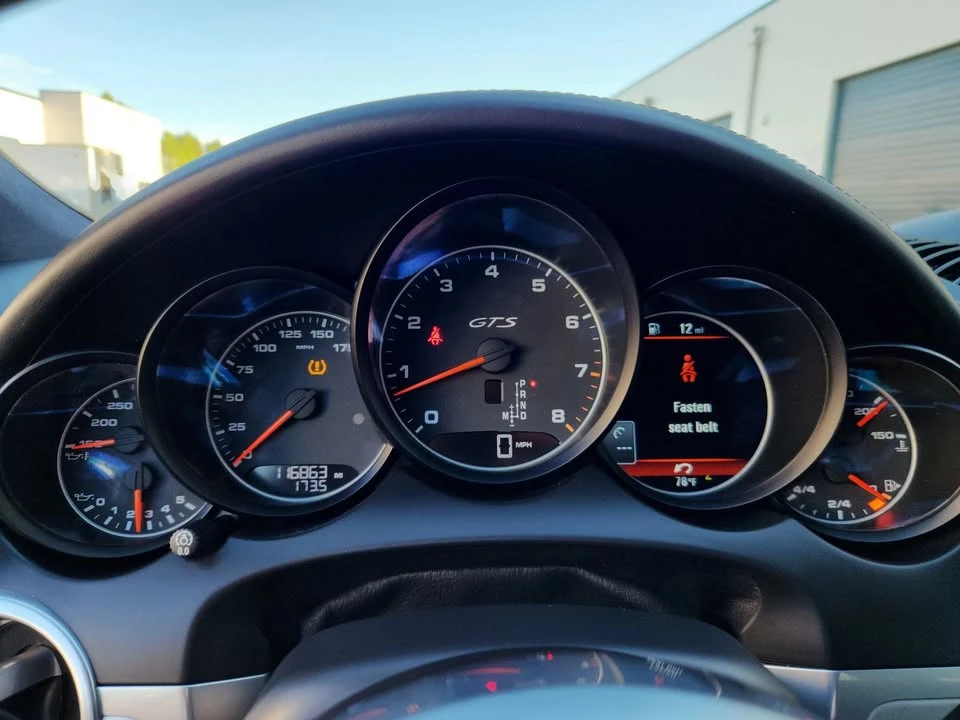 2016 Porsche 958 Cayenne - Image 13 of 20