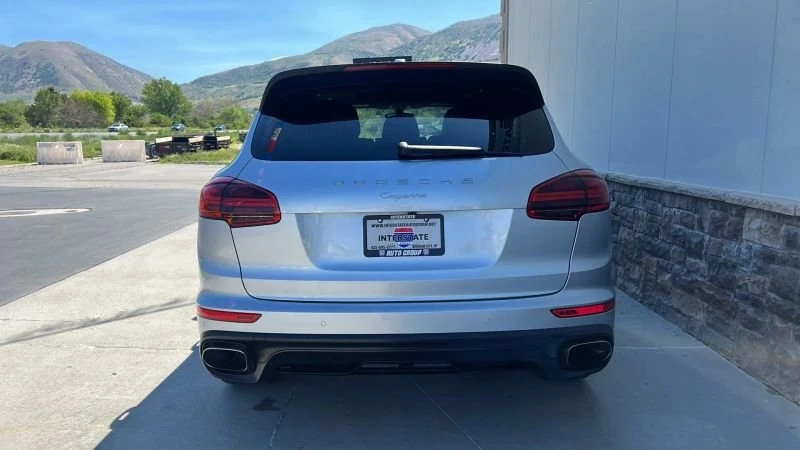 2016 Porsche 958 Cayenne - Image 13 of 20