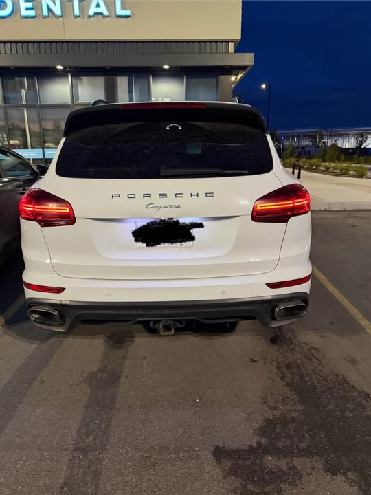 2016 Porsche 958 Cayenne - Image 4 of 6