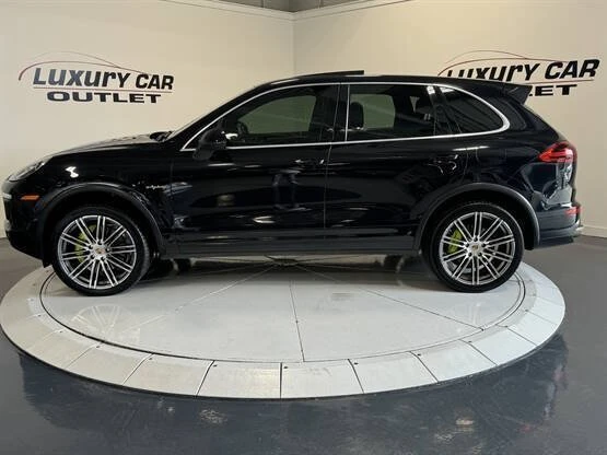 2016 Porsche 958 Cayenne - Image 2 of 20