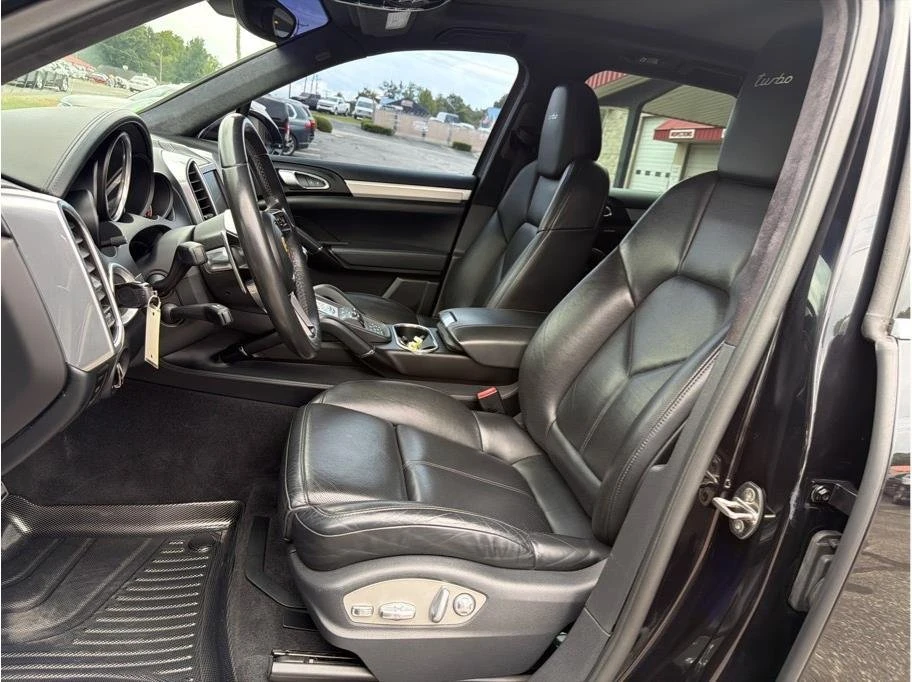 2016 Porsche 958 Cayenne - Image 12 of 20