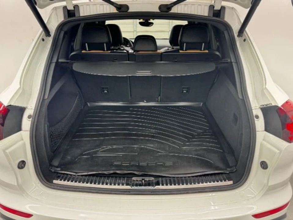 2016 Porsche 958 Cayenne - Image 7 of 20