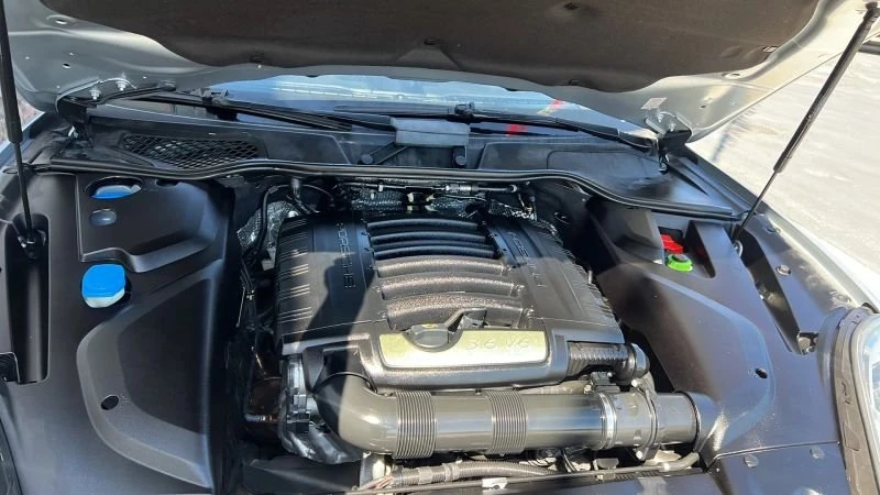 2016 Porsche 958 Cayenne - Image 15 of 20