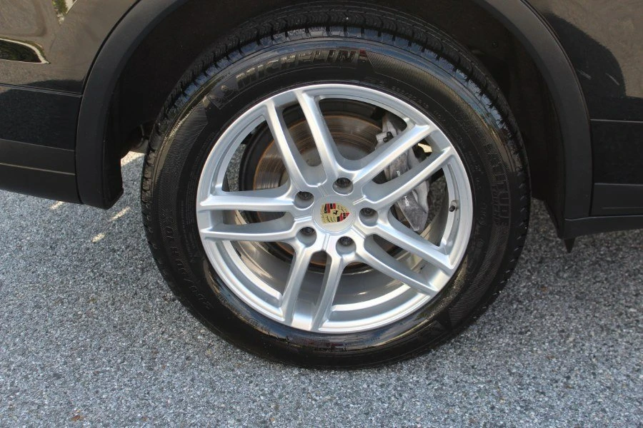 2016 Porsche 958 Cayenne - Image 19 of 20