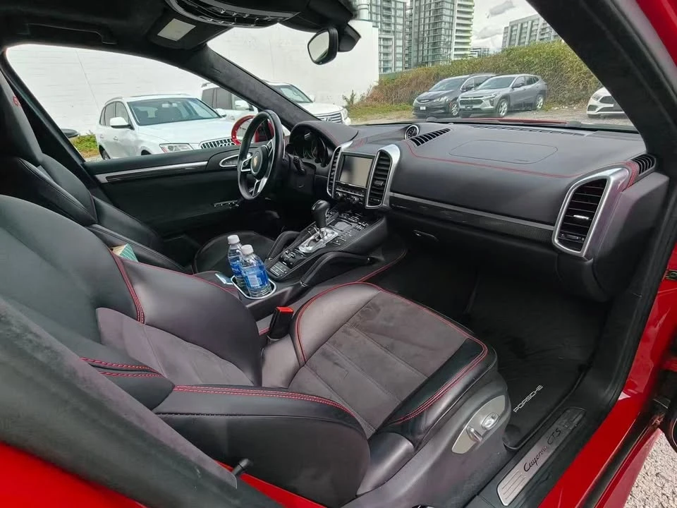 2016 Porsche 958 Cayenne - Image 13 of 14