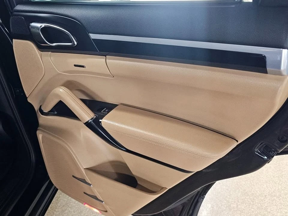 2016 Porsche 958 Cayenne - Image 17 of 20