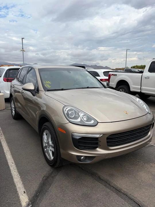 2016 Porsche 958 Cayenne - Image 3 of 5