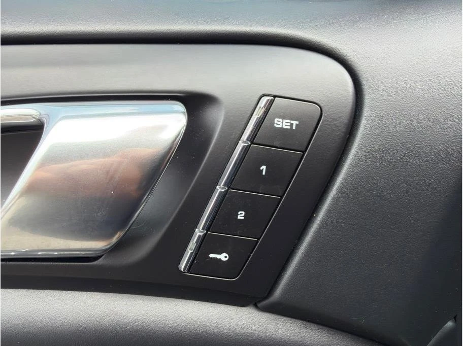 2016 Porsche 958 Cayenne - Image 11 of 20