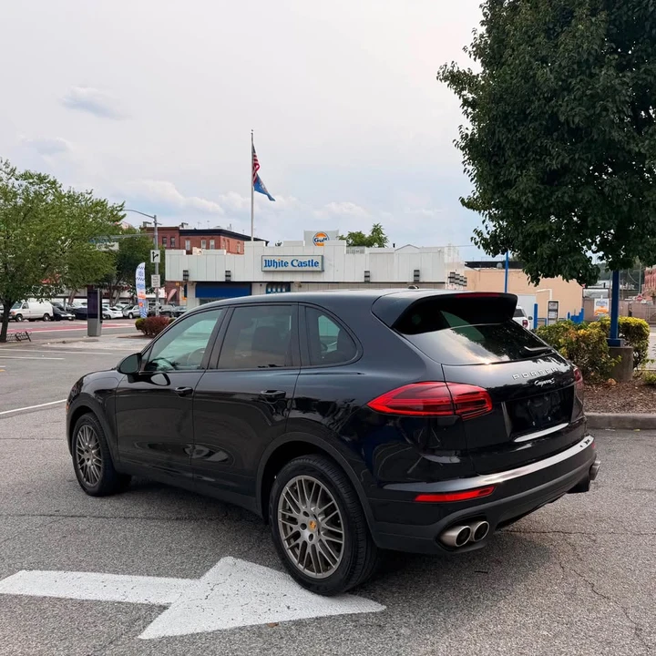 2016 Porsche 958 Cayenne - Image 5 of 10
