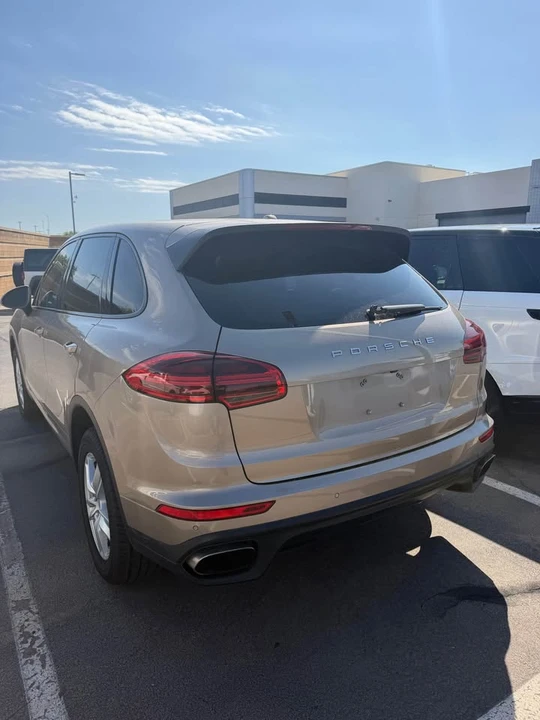2016 Porsche 958 Cayenne - Image 4 of 6