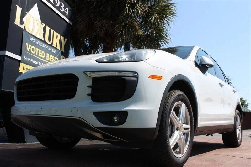 2016 Porsche 958 Cayenne - Image 12 of 20