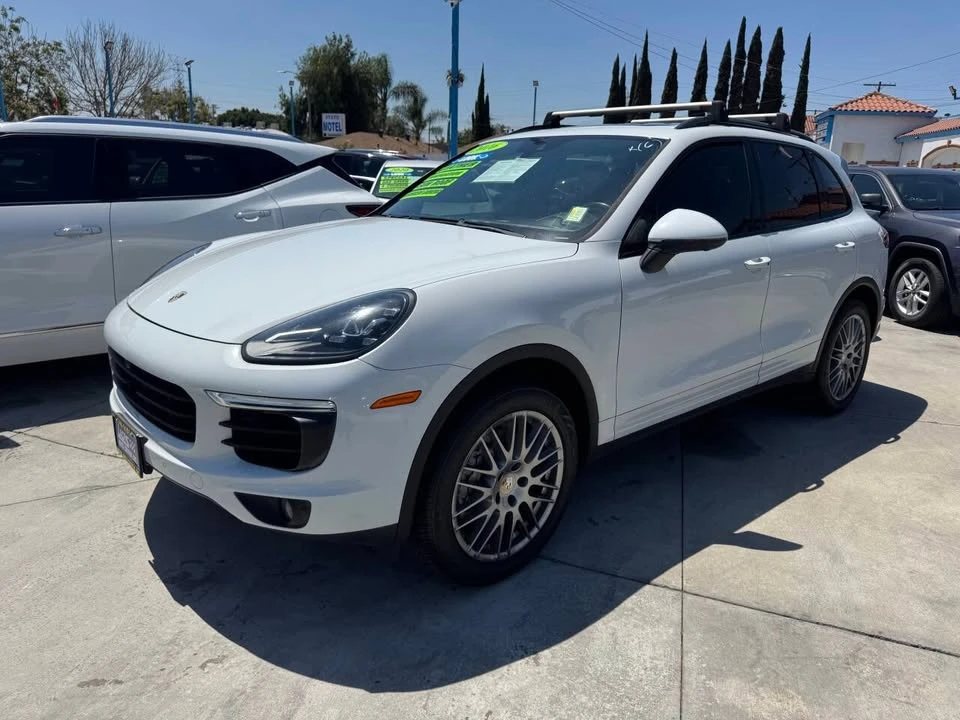 2016 Porsche 958 Cayenne - Image 3 of 3