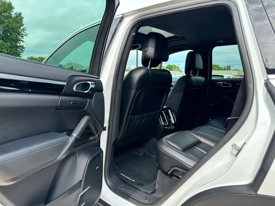 2016 Porsche 958 Cayenne - Image 17 of 20