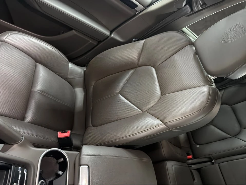 2016 Porsche 958 Cayenne - Image 16 of 20