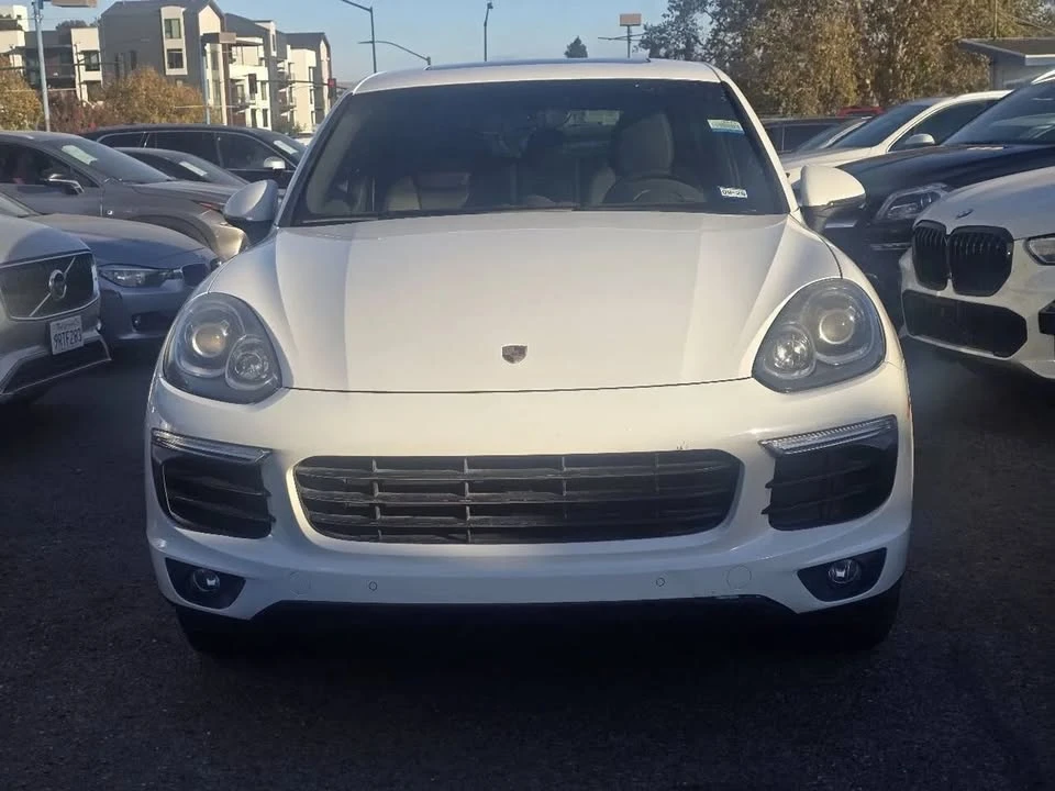 2016 Porsche 958 Cayenne - Image 4 of 20