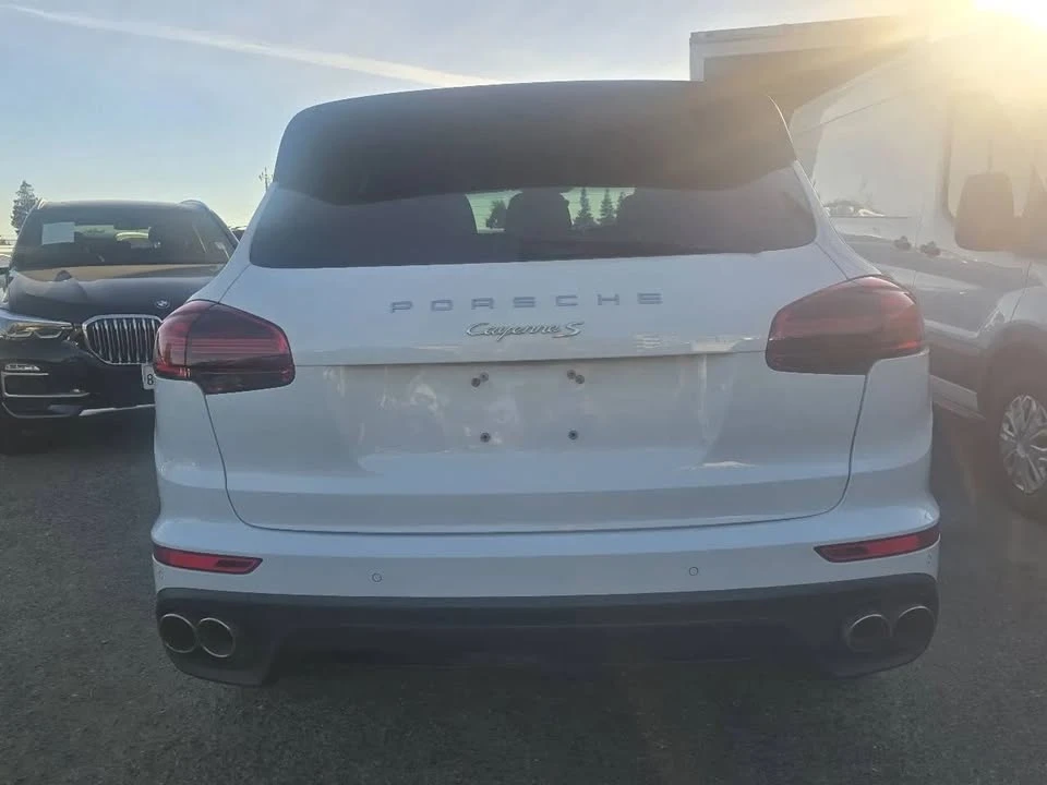 2016 Porsche 958 Cayenne - Image 12 of 20