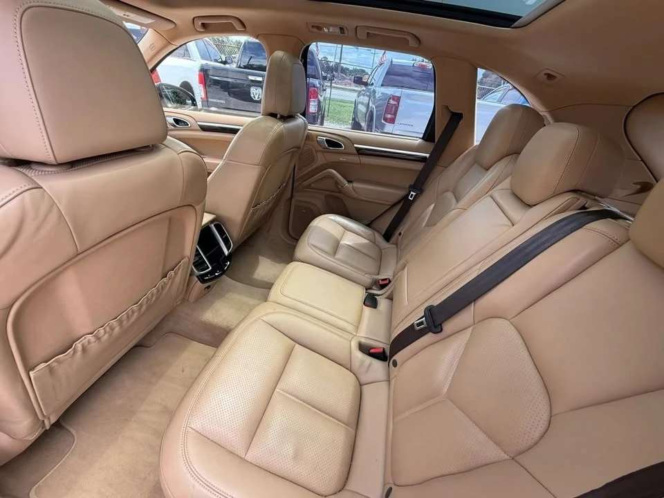 2016 Porsche 958 Cayenne - Image 5 of 8