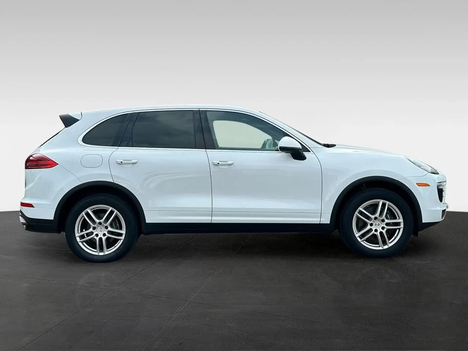 2016 Porsche 958 Cayenne - Image 8 of 20