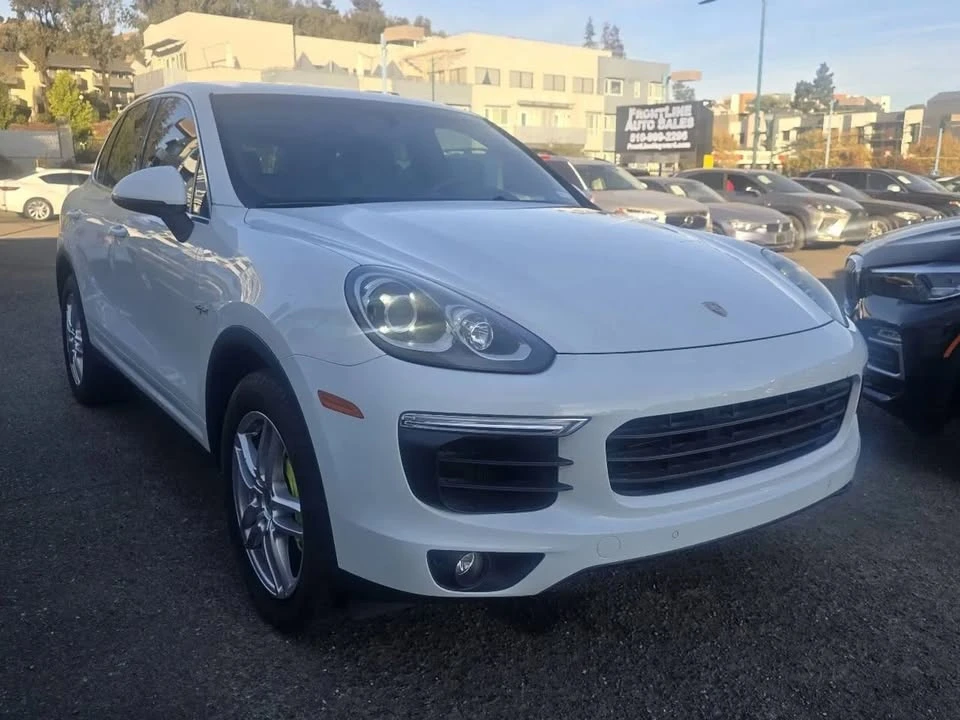 2016 Porsche 958 Cayenne - Image 2 of 20