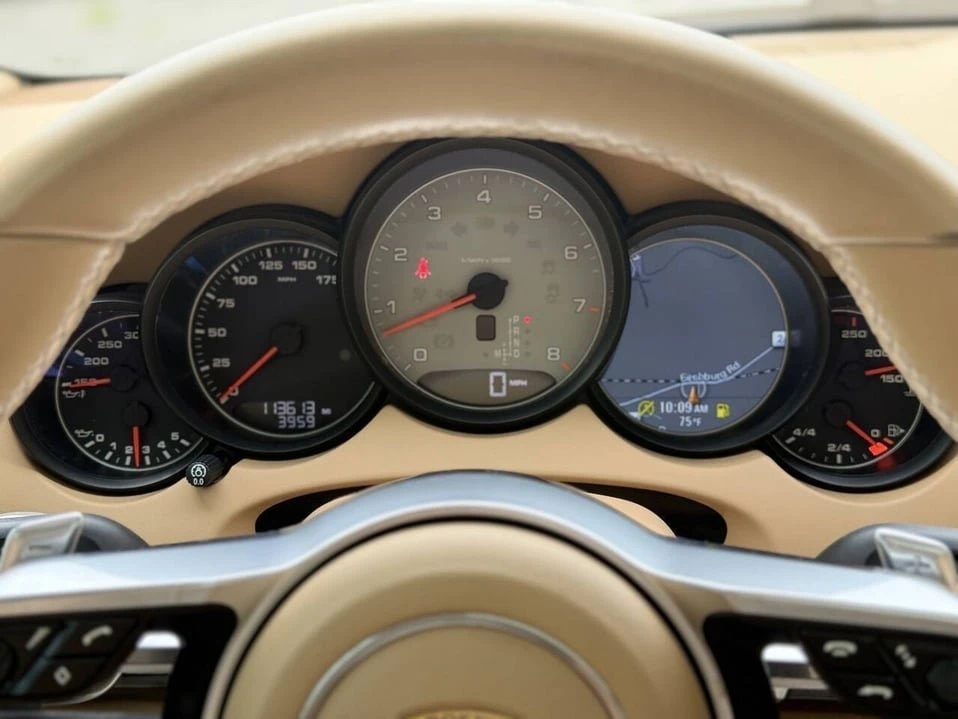 2016 Porsche 958 Cayenne - Image 13 of 20