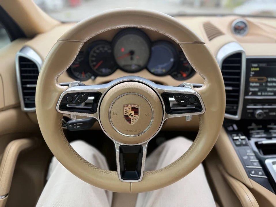 2016 Porsche 958 Cayenne - Image 11 of 20