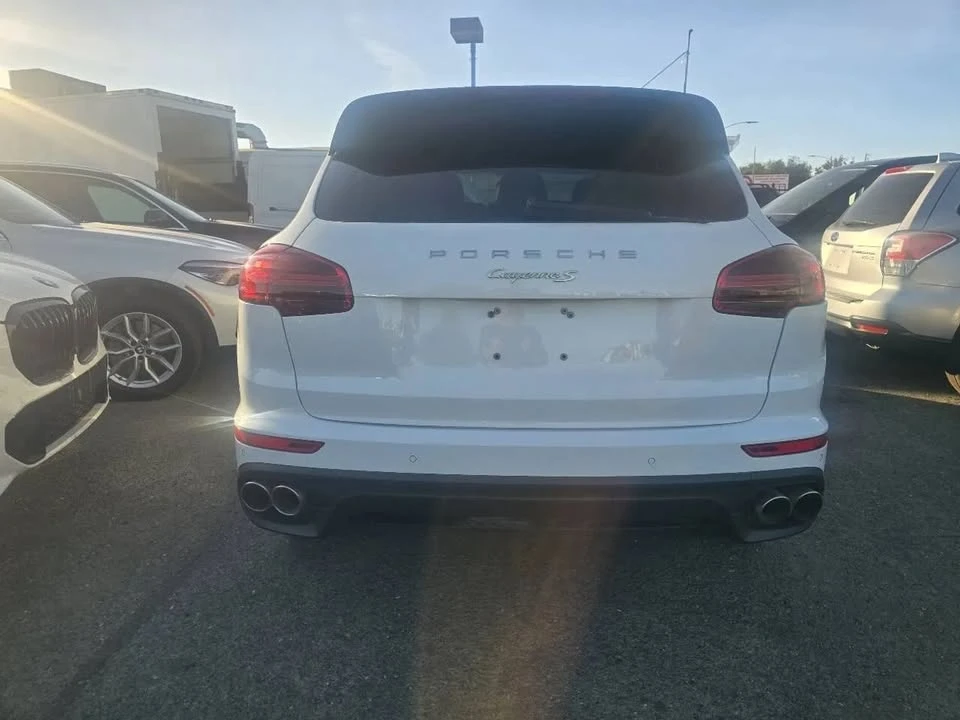 2016 Porsche 958 Cayenne - Image 7 of 20