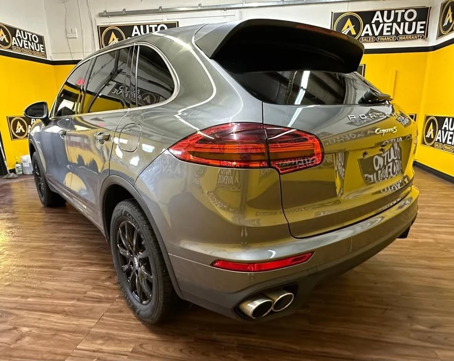 2016 Porsche 958 Cayenne - Image 3 of 17