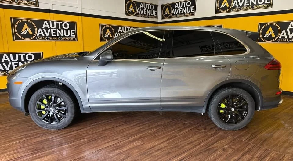 2016 Porsche 958 Cayenne - Image 2 of 17