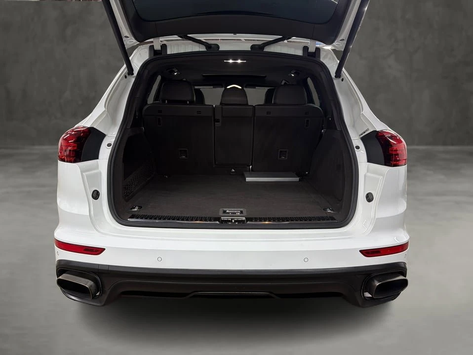 2016 Porsche 958 Cayenne - Image 11 of 20