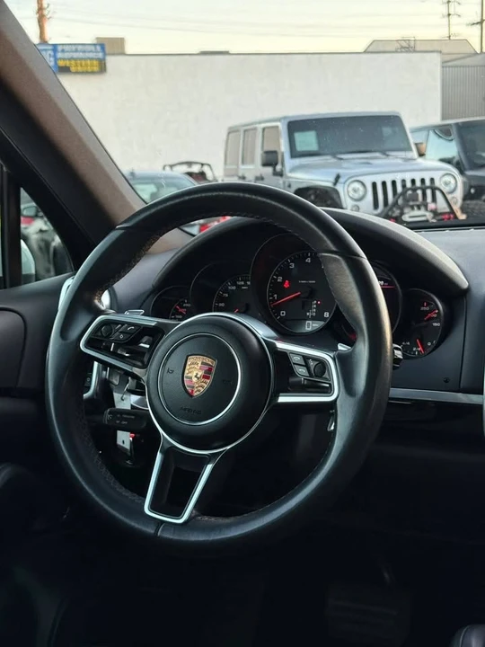 2016 Porsche 958 Cayenne - Image 15 of 18