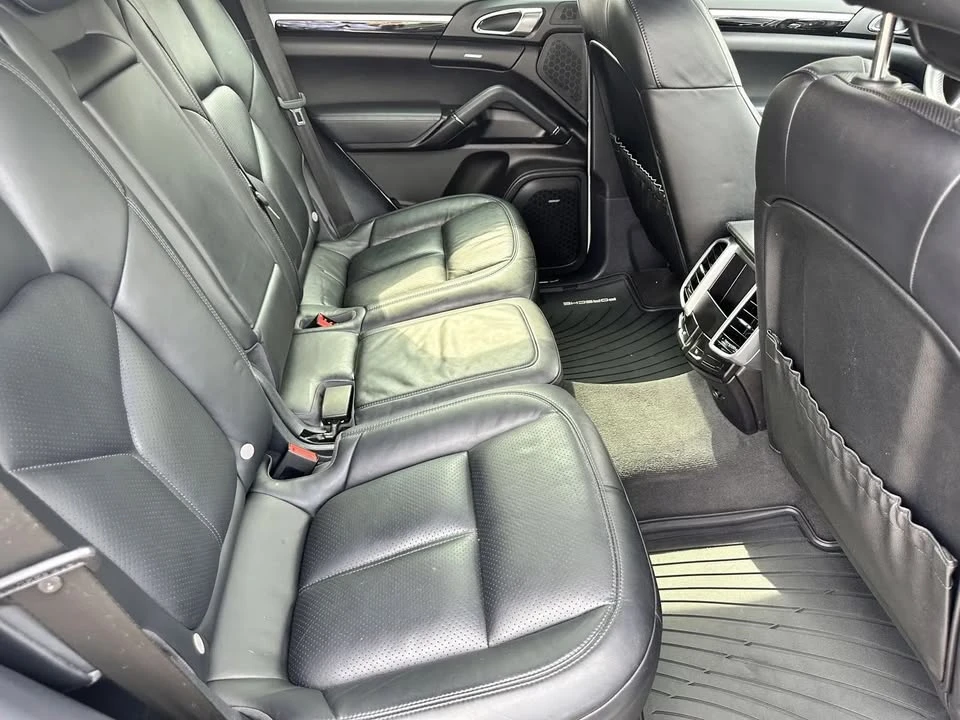 2016 Porsche 958 Cayenne - Image 19 of 20