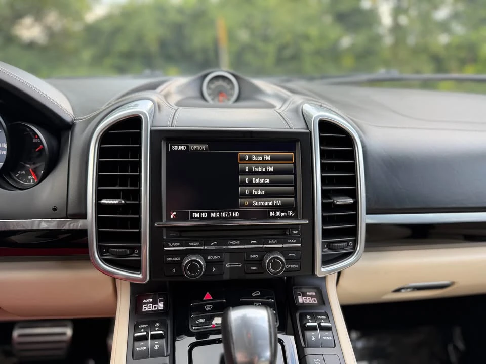 2016 Porsche 958 Cayenne - Image 12 of 19