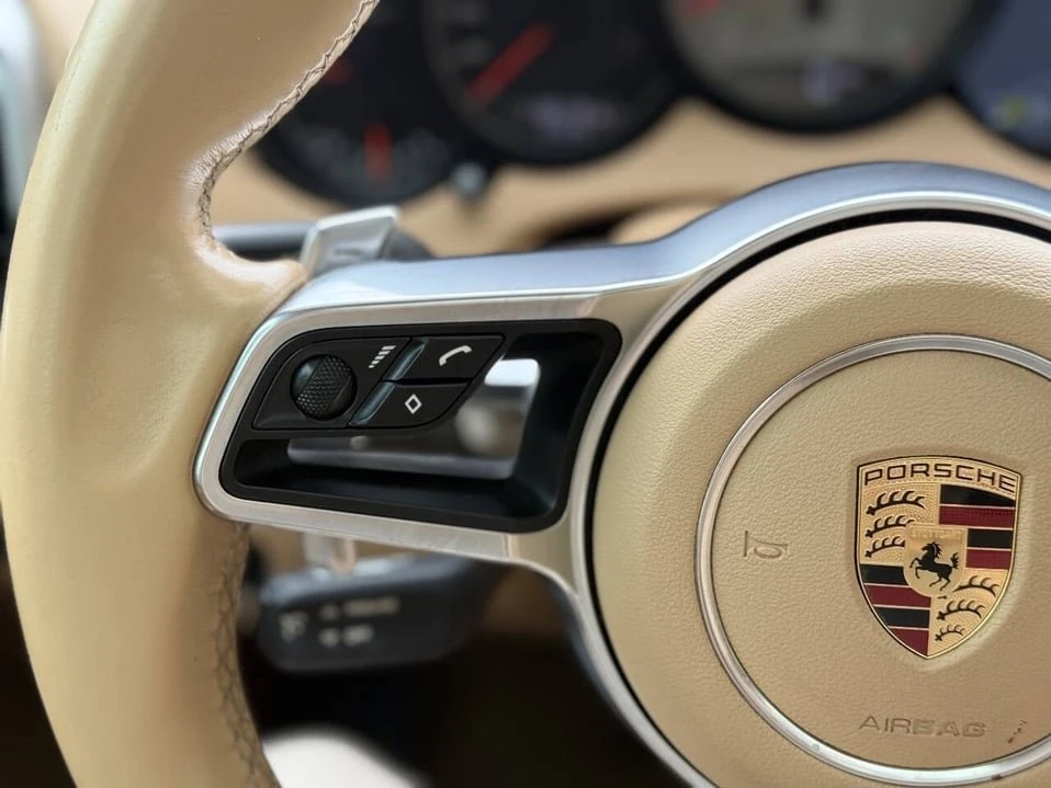 2016 Porsche 958 Cayenne - Image 12 of 20
