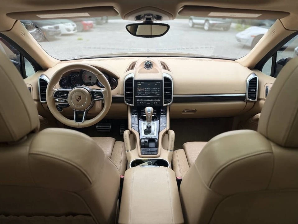 2016 Porsche 958 Cayenne - Image 9 of 20