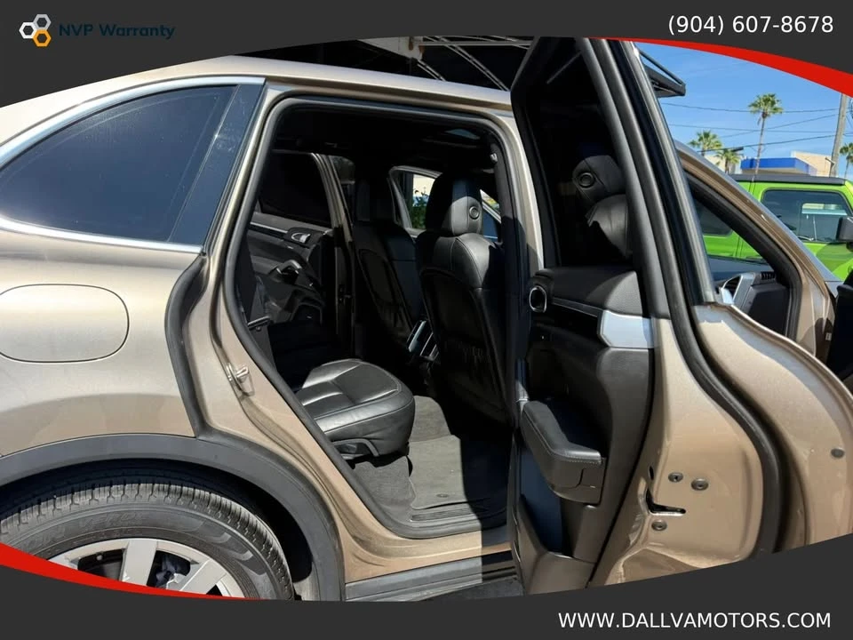 2016 Porsche 958 Cayenne - Image 13 of 20