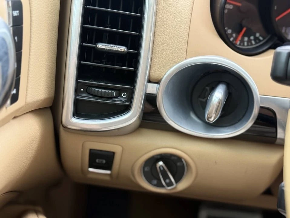 2016 Porsche 958 Cayenne - Image 20 of 20