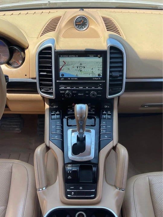 2016 Porsche 958 Cayenne - Image 15 of 20