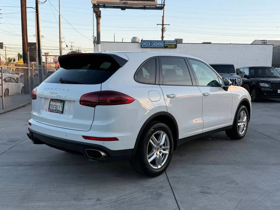 2016 Porsche 958 Cayenne - Image 6 of 18