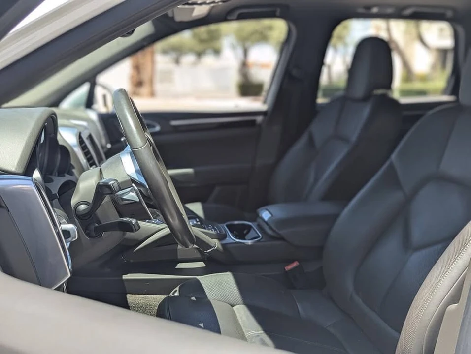 2016 Porsche 958 Cayenne - Image 8 of 10