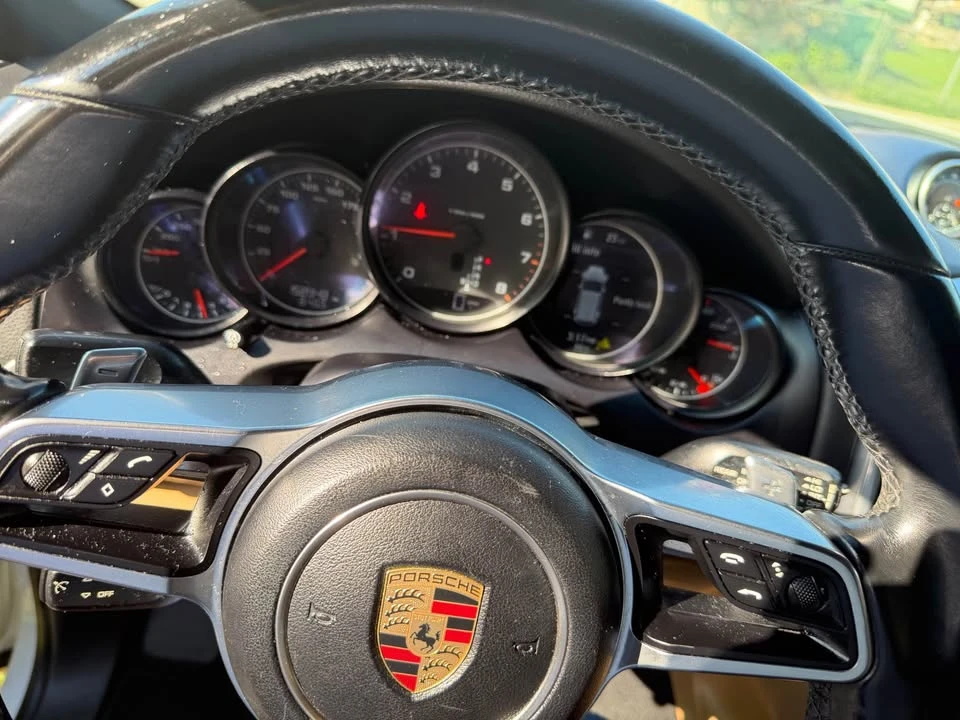 2016 Porsche 958 Cayenne - Image 8 of 11