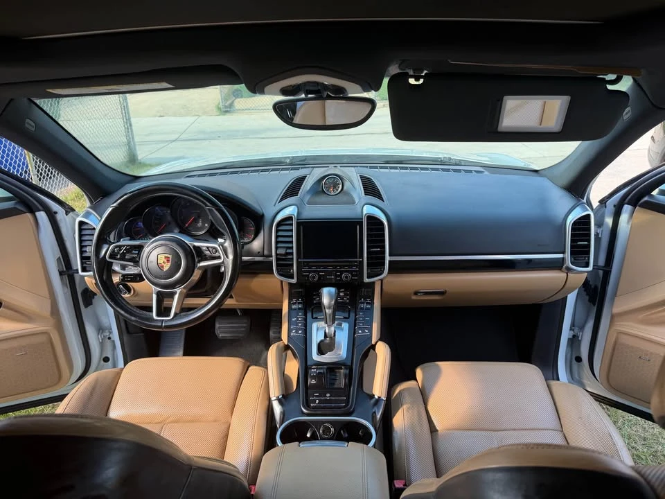 2016 Porsche 958 Cayenne - Image 7 of 11