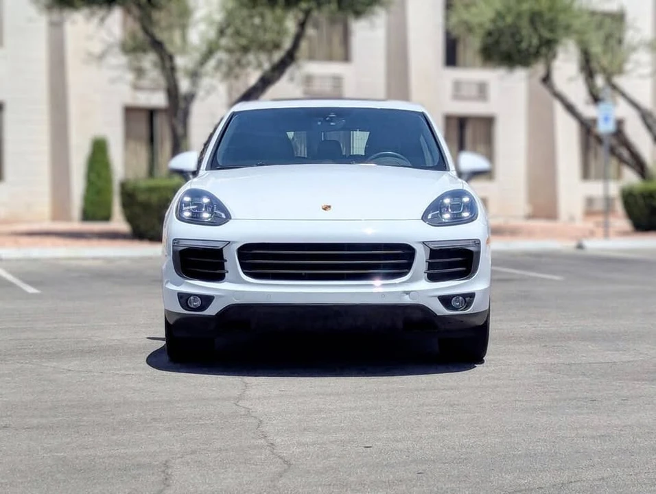 2016 Porsche 958 Cayenne - Image 5 of 10