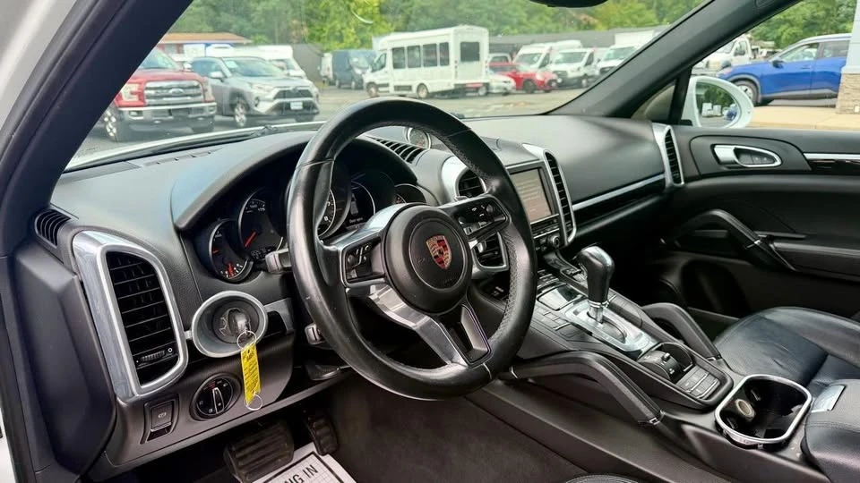 2016 Porsche 958 Cayenne - Image 19 of 20