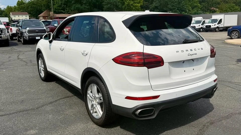 2016 Porsche 958 Cayenne - Image 8 of 20