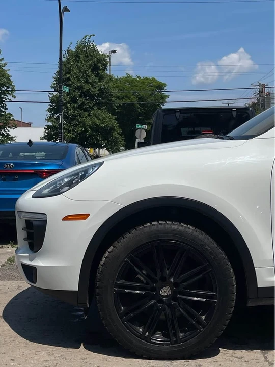 2016 Porsche 958 Cayenne - Image 11 of 20