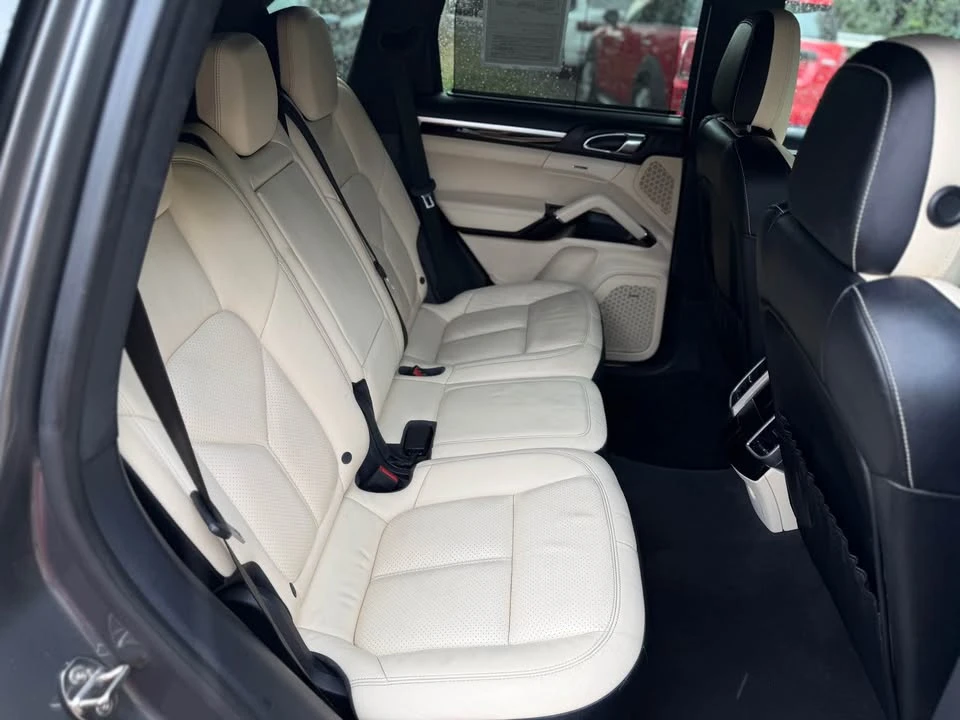 2016 Porsche 958 Cayenne - Image 17 of 19