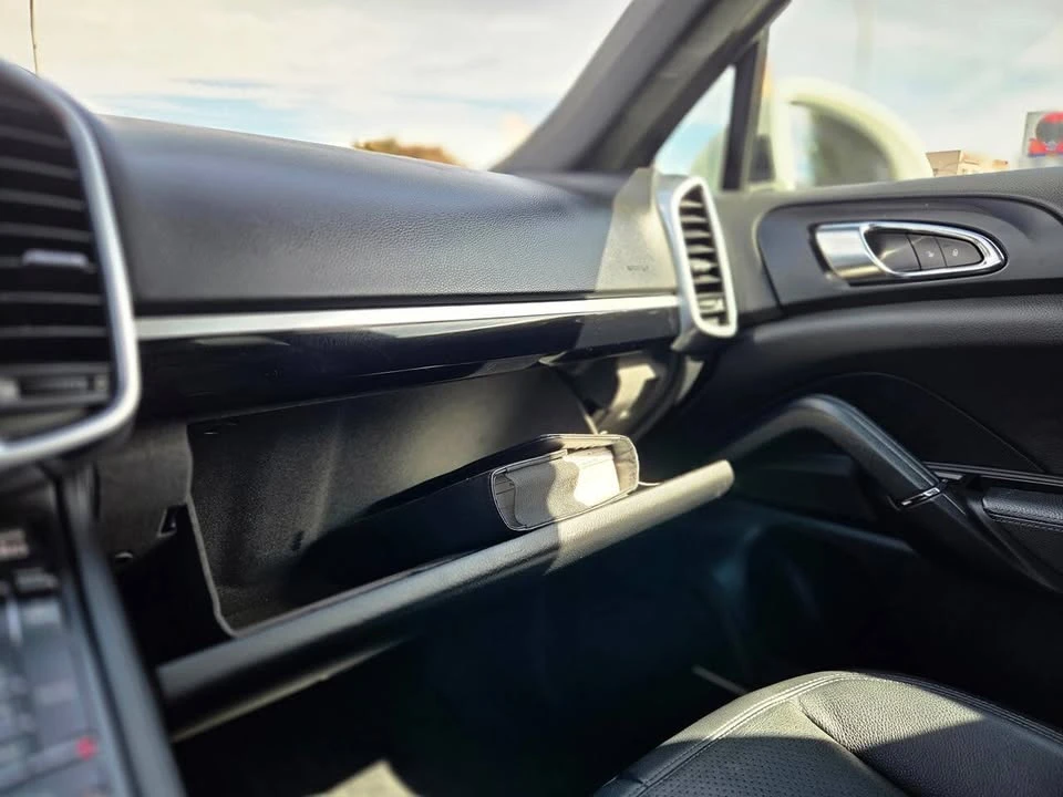 2016 Porsche 958 Cayenne - Image 18 of 20