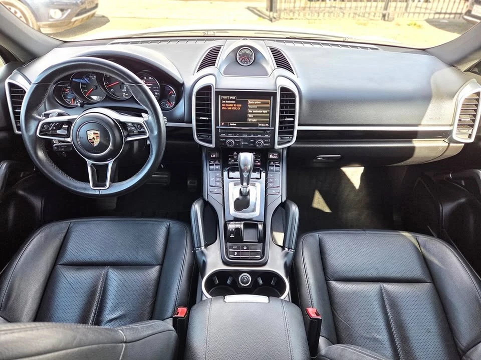 2016 Porsche 958 Cayenne - Image 10 of 20